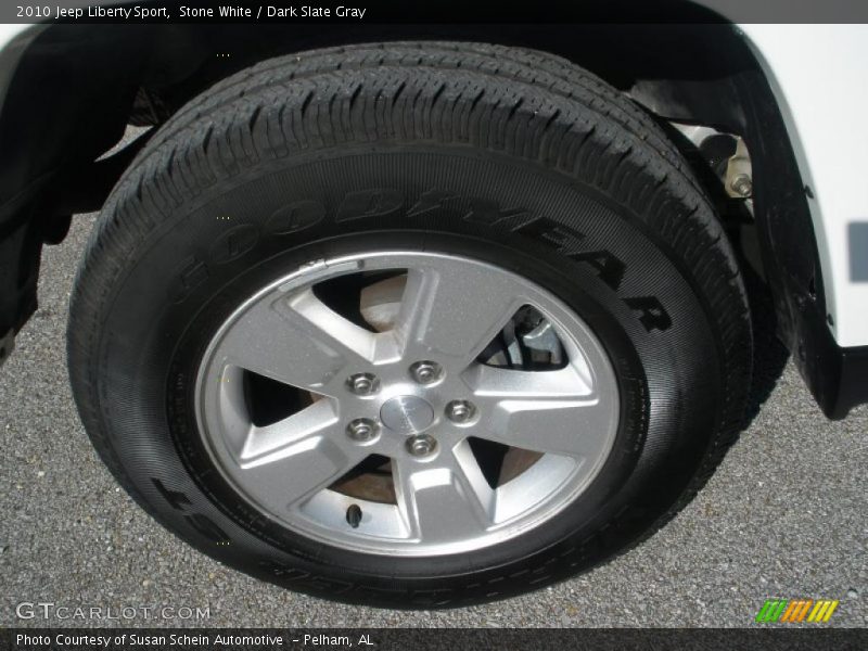 Stone White / Dark Slate Gray 2010 Jeep Liberty Sport