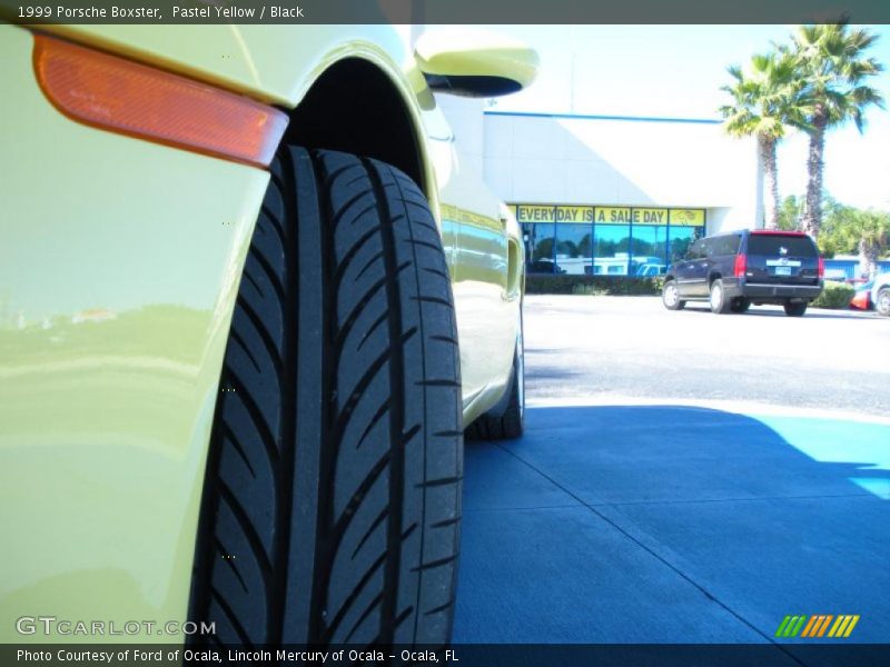 Pastel Yellow / Black 1999 Porsche Boxster