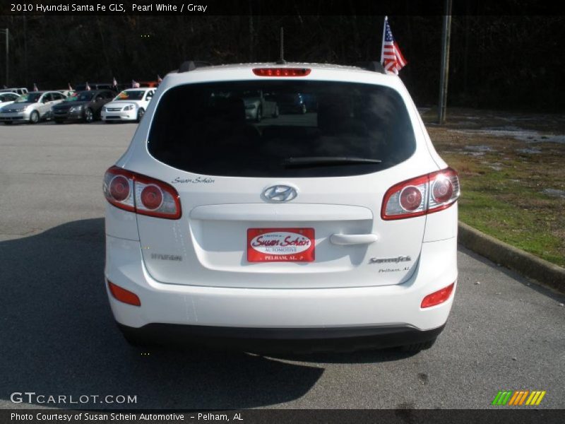 Pearl White / Gray 2010 Hyundai Santa Fe GLS
