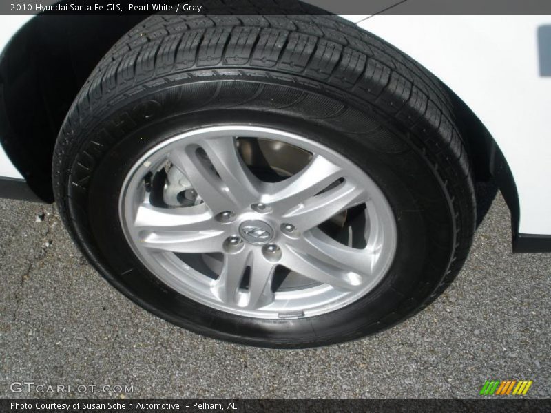 Pearl White / Gray 2010 Hyundai Santa Fe GLS