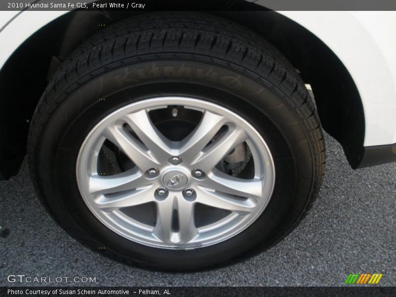 Pearl White / Gray 2010 Hyundai Santa Fe GLS