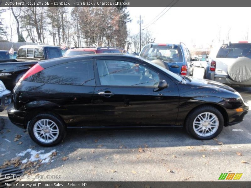 Pitch Black / Charcoal/Charcoal 2006 Ford Focus ZX3 SE Hatchback