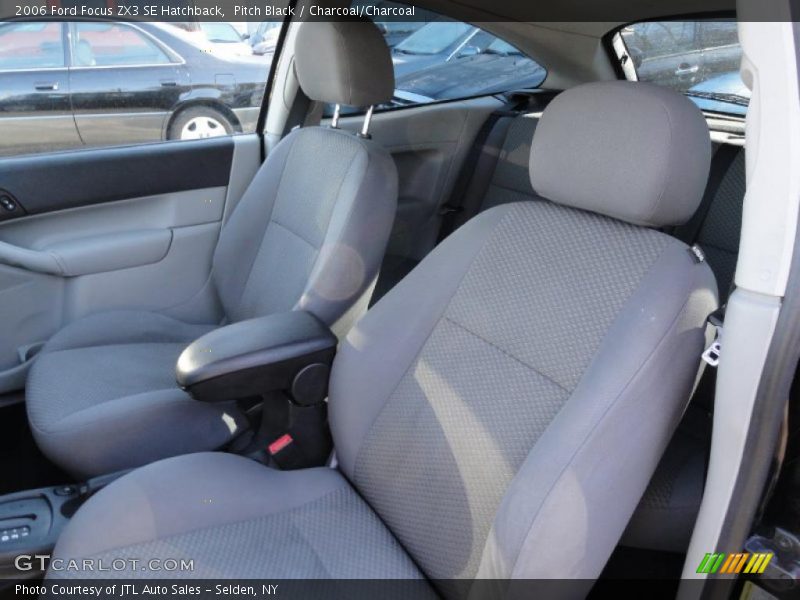  2006 Focus ZX3 SE Hatchback Charcoal/Charcoal Interior