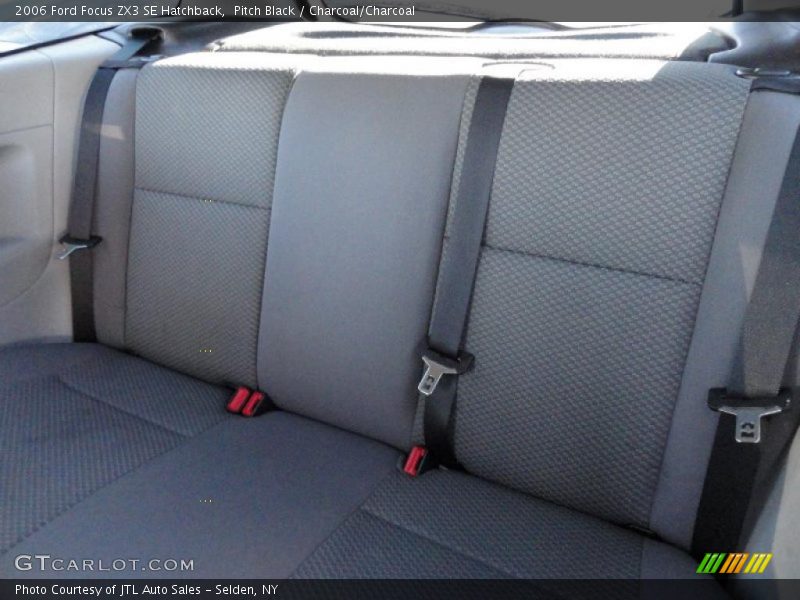  2006 Focus ZX3 SE Hatchback Charcoal/Charcoal Interior