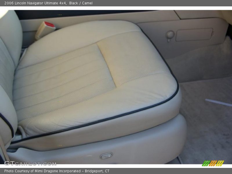 Black / Camel 2006 Lincoln Navigator Ultimate 4x4