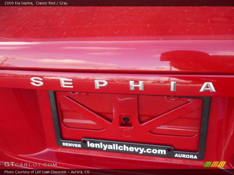 Classic Red / Gray 2000 Kia Sephia