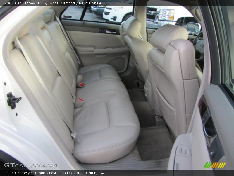  2003 Seville SLS Neutral Shale Interior