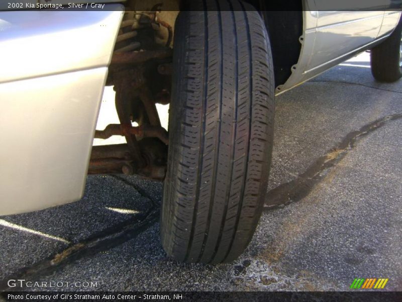 Silver / Gray 2002 Kia Sportage
