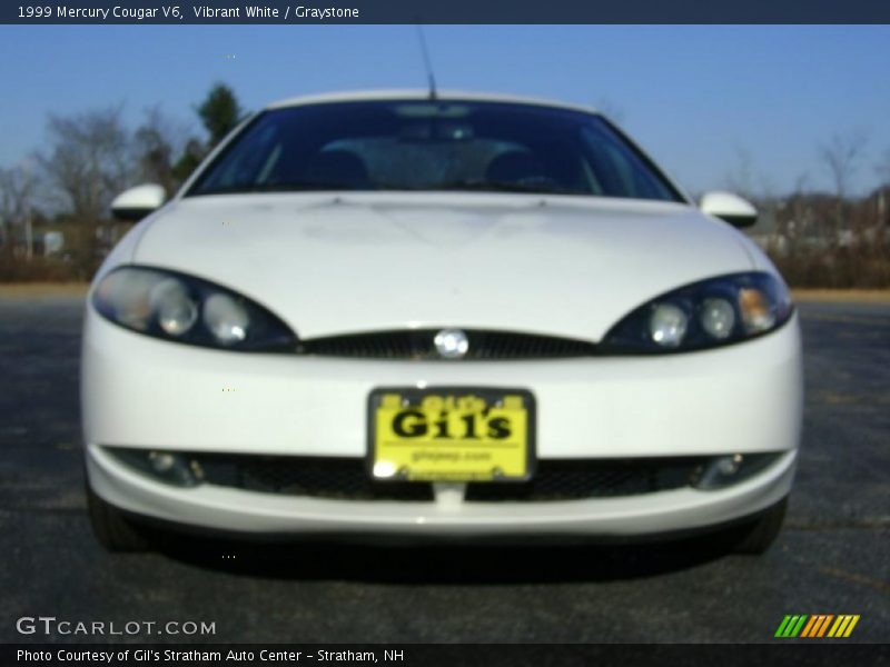 Vibrant White / Graystone 1999 Mercury Cougar V6