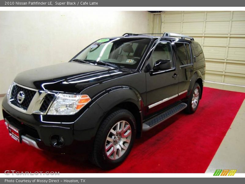 Super Black / Cafe Latte 2010 Nissan Pathfinder LE