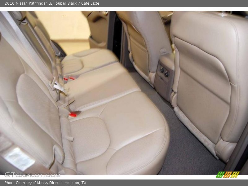 Super Black / Cafe Latte 2010 Nissan Pathfinder LE