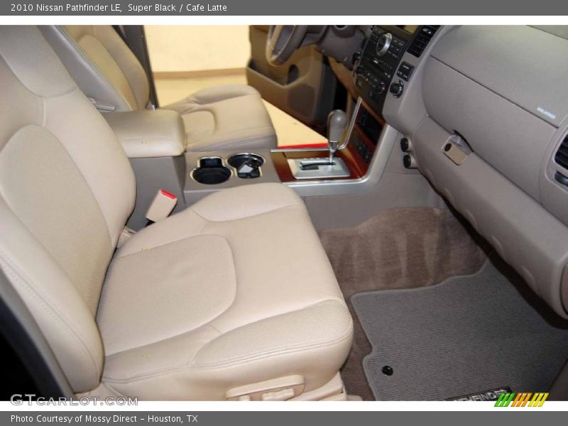 Super Black / Cafe Latte 2010 Nissan Pathfinder LE