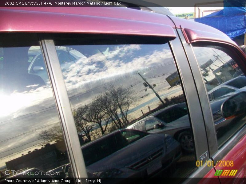 Monterey Maroon Metallic / Light Oak 2002 GMC Envoy SLT 4x4