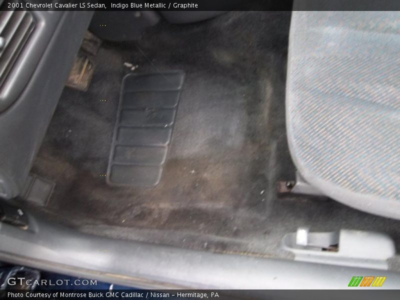 Indigo Blue Metallic / Graphite 2001 Chevrolet Cavalier LS Sedan