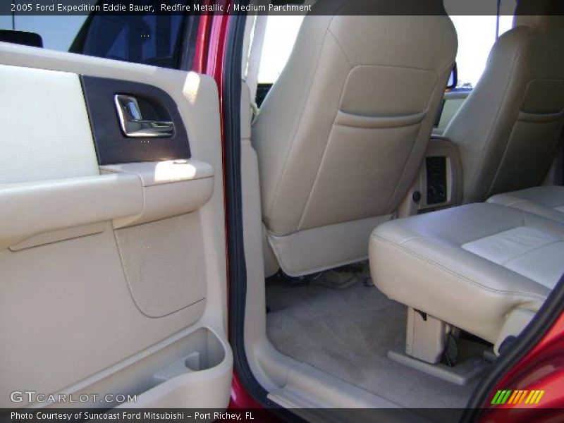 Redfire Metallic / Medium Parchment 2005 Ford Expedition Eddie Bauer