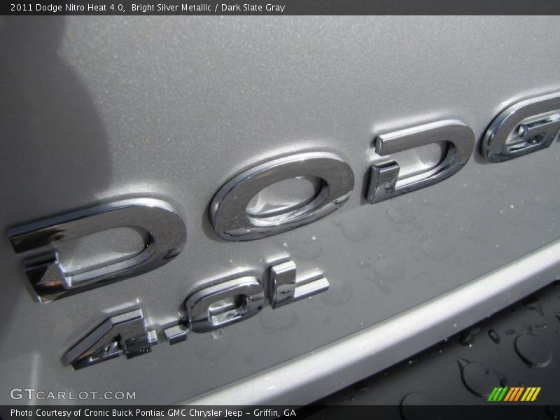 Bright Silver Metallic / Dark Slate Gray 2011 Dodge Nitro Heat 4.0