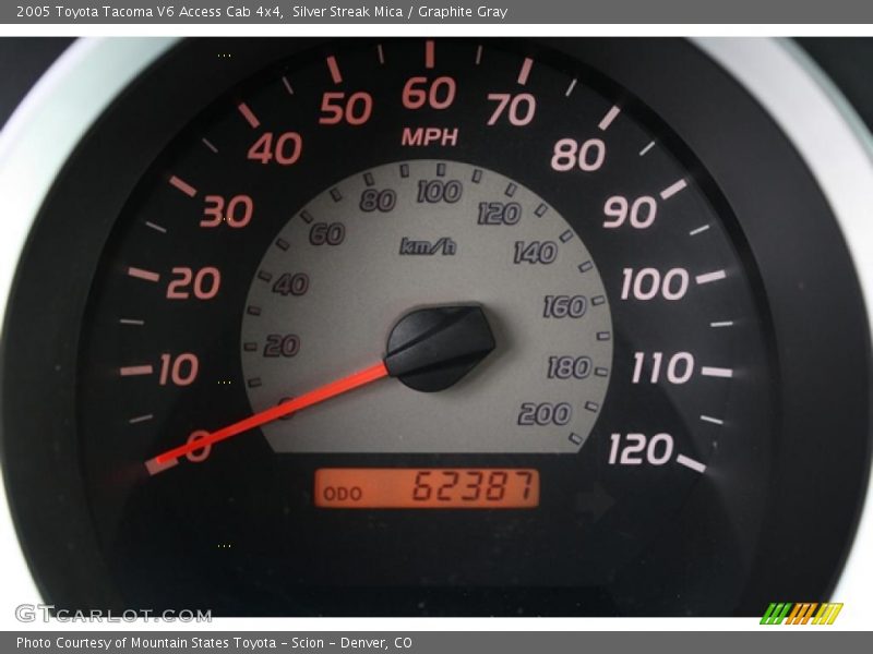 Silver Streak Mica / Graphite Gray 2005 Toyota Tacoma V6 Access Cab 4x4