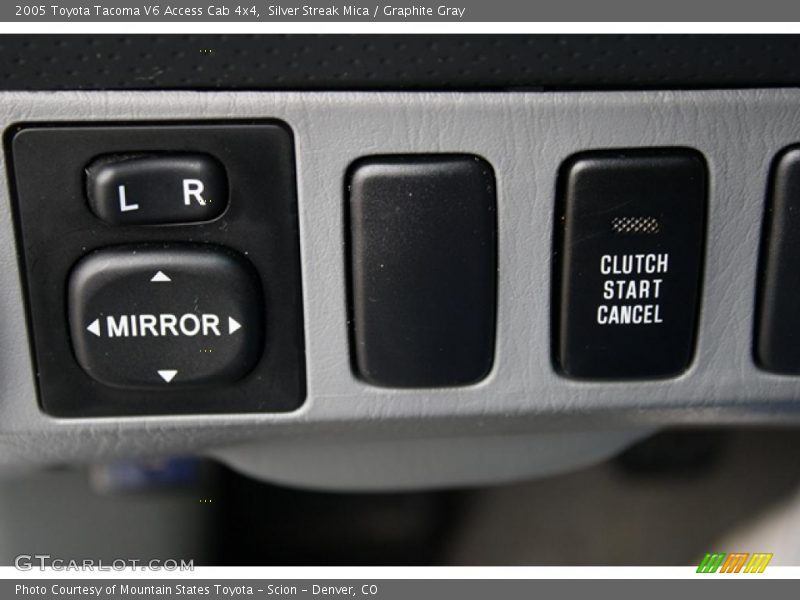 Silver Streak Mica / Graphite Gray 2005 Toyota Tacoma V6 Access Cab 4x4