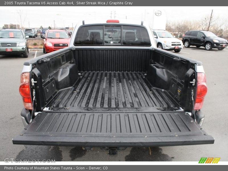 Silver Streak Mica / Graphite Gray 2005 Toyota Tacoma V6 Access Cab 4x4
