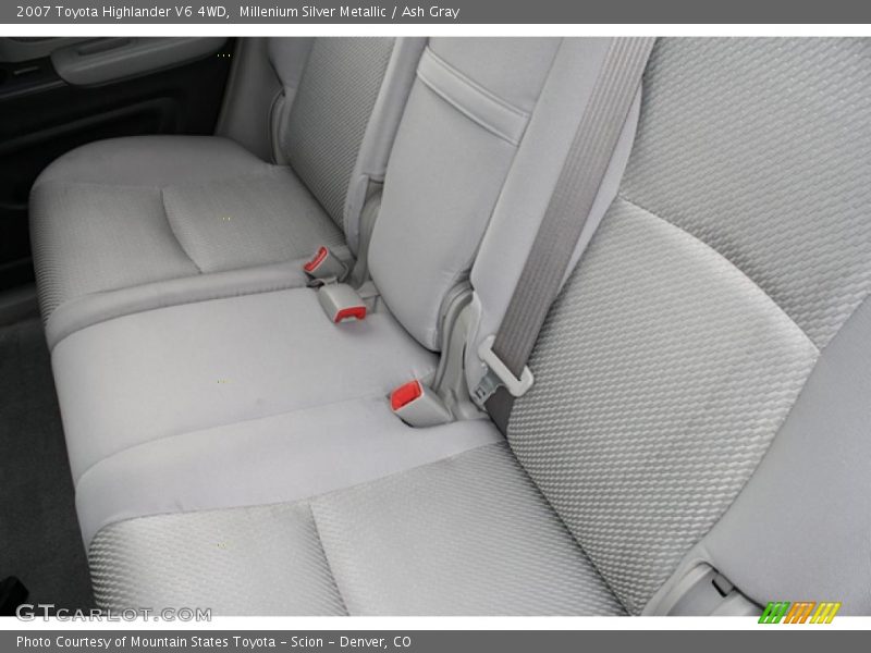 Millenium Silver Metallic / Ash Gray 2007 Toyota Highlander V6 4WD
