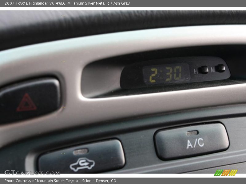 Millenium Silver Metallic / Ash Gray 2007 Toyota Highlander V6 4WD