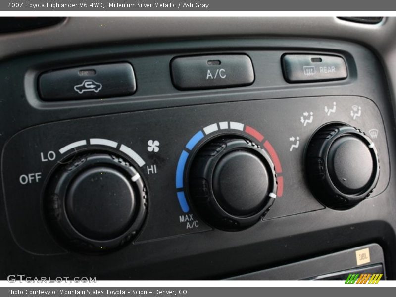 Millenium Silver Metallic / Ash Gray 2007 Toyota Highlander V6 4WD