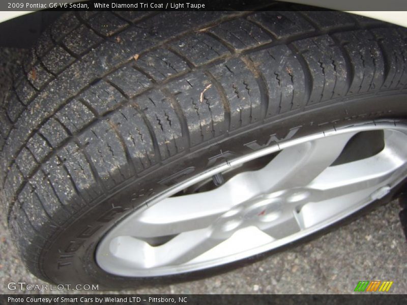 White Diamond Tri Coat / Light Taupe 2009 Pontiac G6 V6 Sedan