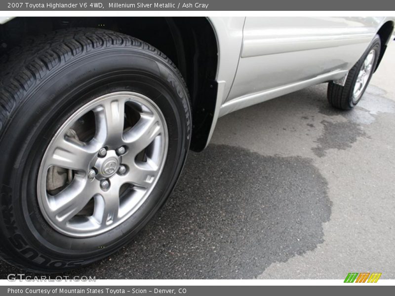 Millenium Silver Metallic / Ash Gray 2007 Toyota Highlander V6 4WD