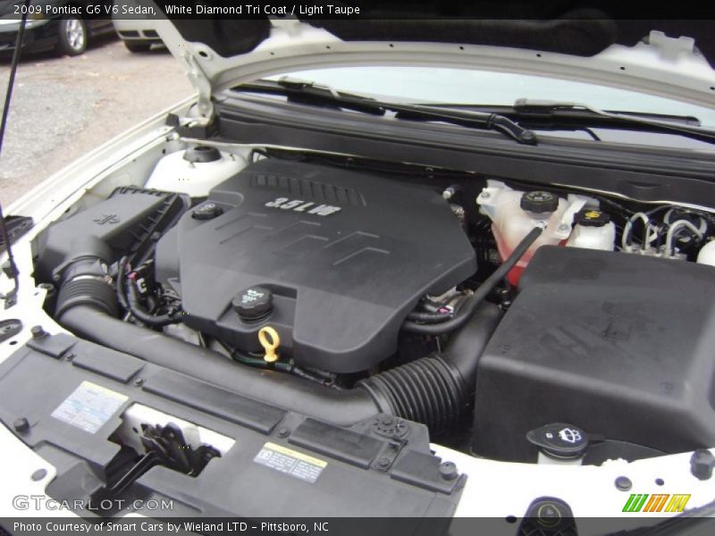 White Diamond Tri Coat / Light Taupe 2009 Pontiac G6 V6 Sedan