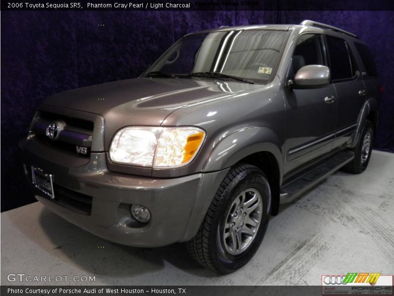 Phantom Gray Pearl / Light Charcoal 2006 Toyota Sequoia SR5