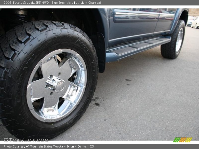 Blue Steel Metallic / Light Charcoal 2005 Toyota Sequoia SR5 4WD