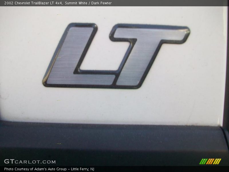 Summit White / Dark Pewter 2002 Chevrolet TrailBlazer LT 4x4