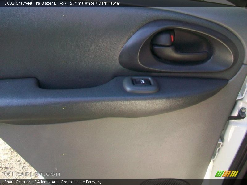 Summit White / Dark Pewter 2002 Chevrolet TrailBlazer LT 4x4