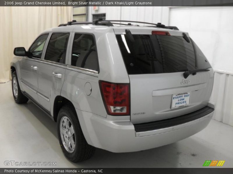 Bright Silver Metallic / Dark Khaki/Light Graystone 2006 Jeep Grand Cherokee Limited