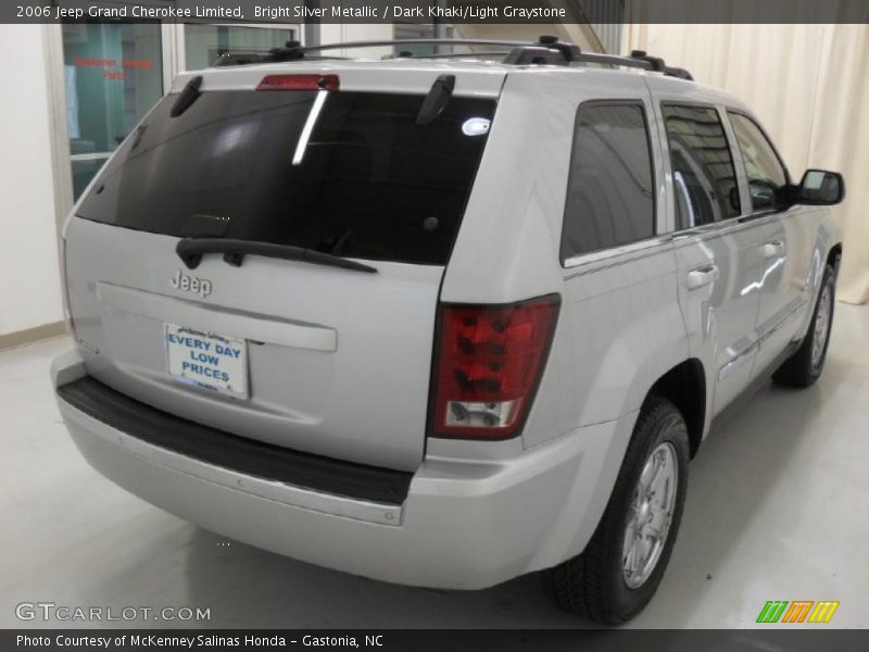 Bright Silver Metallic / Dark Khaki/Light Graystone 2006 Jeep Grand Cherokee Limited