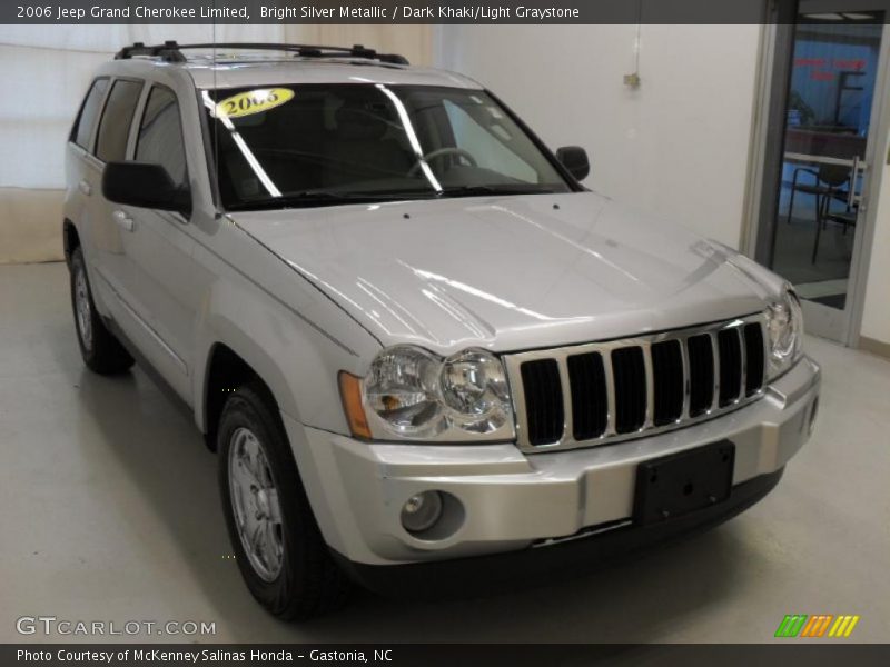 Bright Silver Metallic / Dark Khaki/Light Graystone 2006 Jeep Grand Cherokee Limited