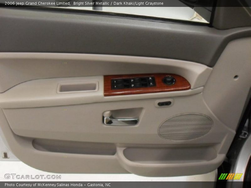 Bright Silver Metallic / Dark Khaki/Light Graystone 2006 Jeep Grand Cherokee Limited