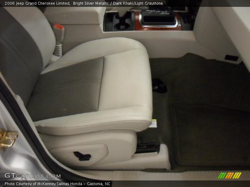 Bright Silver Metallic / Dark Khaki/Light Graystone 2006 Jeep Grand Cherokee Limited
