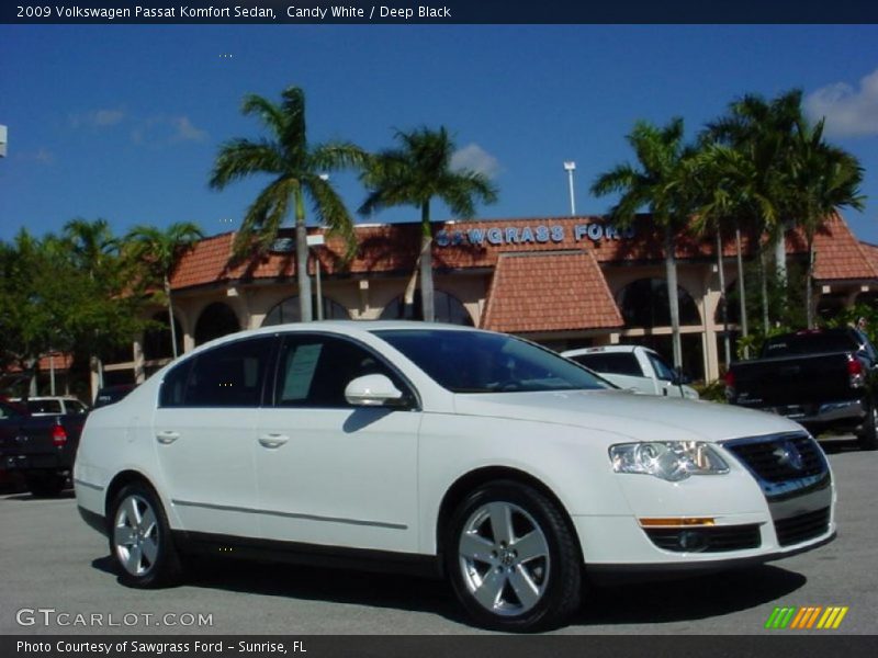 Candy White / Deep Black 2009 Volkswagen Passat Komfort Sedan