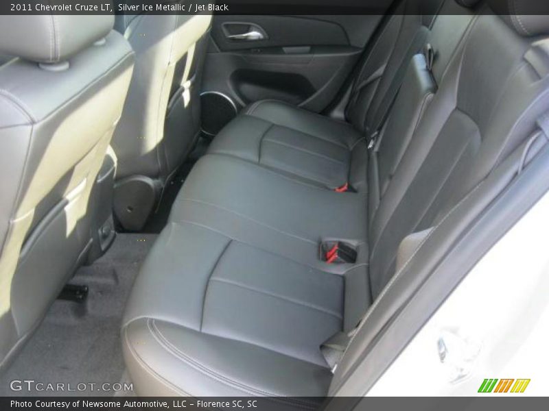 Silver Ice Metallic / Jet Black 2011 Chevrolet Cruze LT
