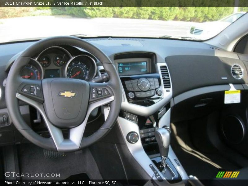 Silver Ice Metallic / Jet Black 2011 Chevrolet Cruze LT