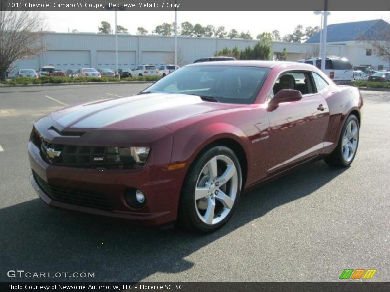 Front 3/4 View of 2011 Camaro SS Coupe