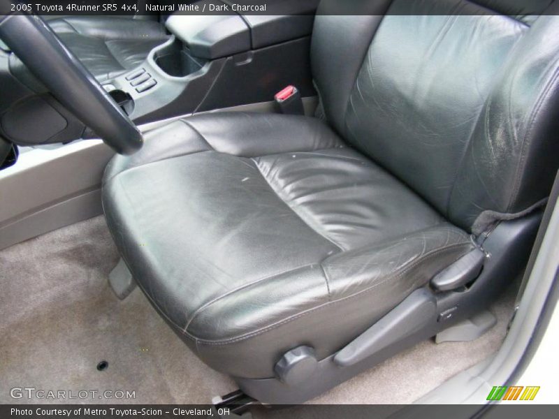 Natural White / Dark Charcoal 2005 Toyota 4Runner SR5 4x4