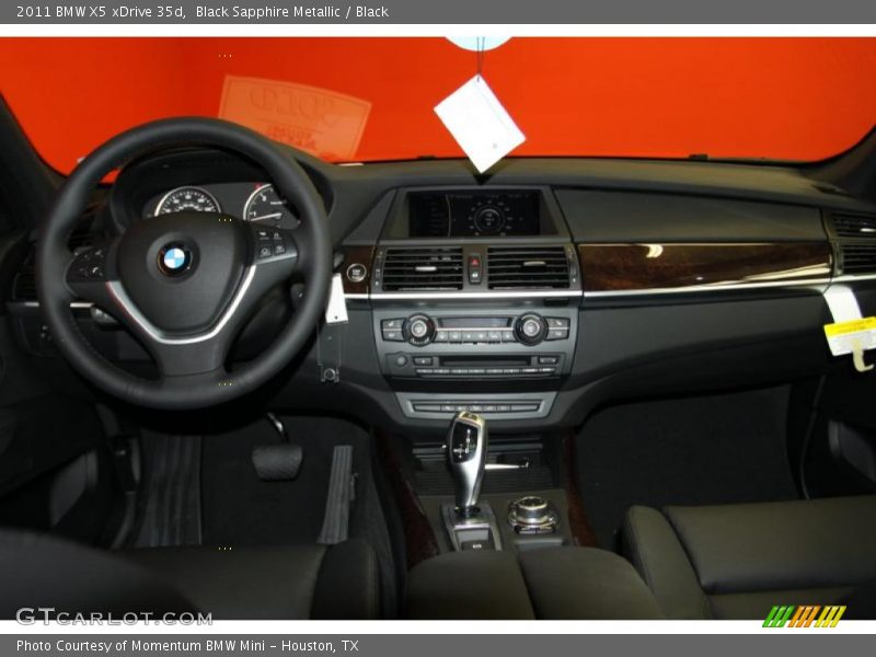 Dashboard of 2011 X5 xDrive 35d