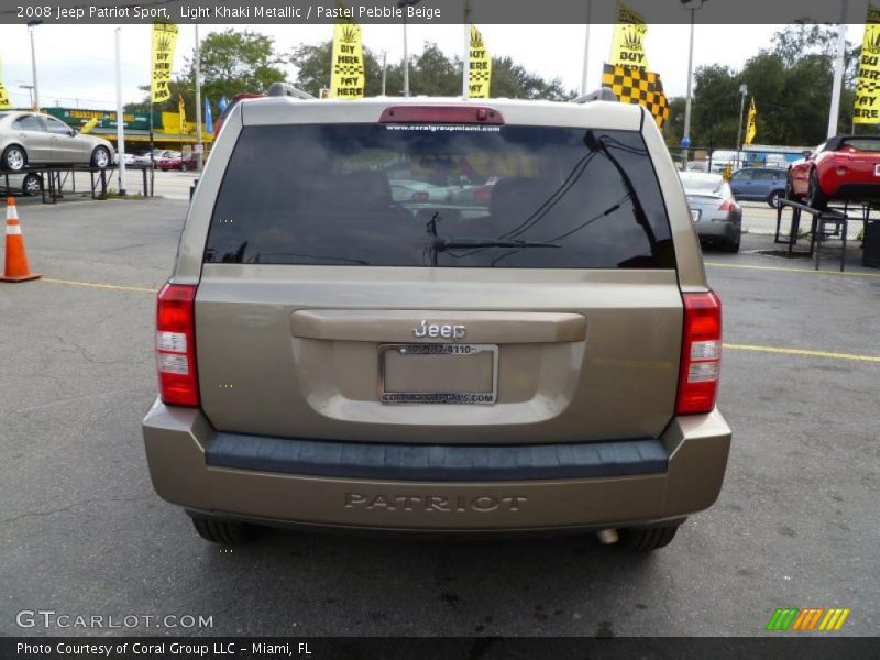 Light Khaki Metallic / Pastel Pebble Beige 2008 Jeep Patriot Sport
