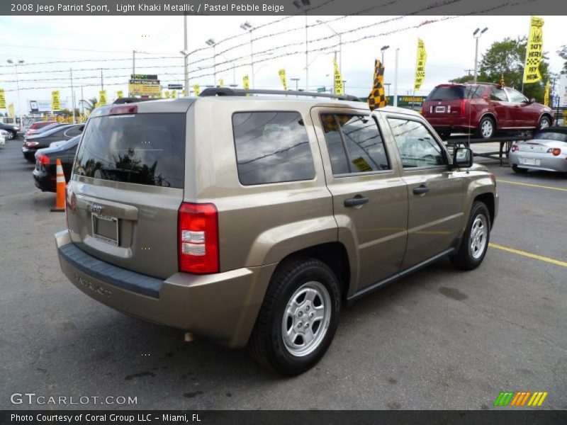 Light Khaki Metallic / Pastel Pebble Beige 2008 Jeep Patriot Sport