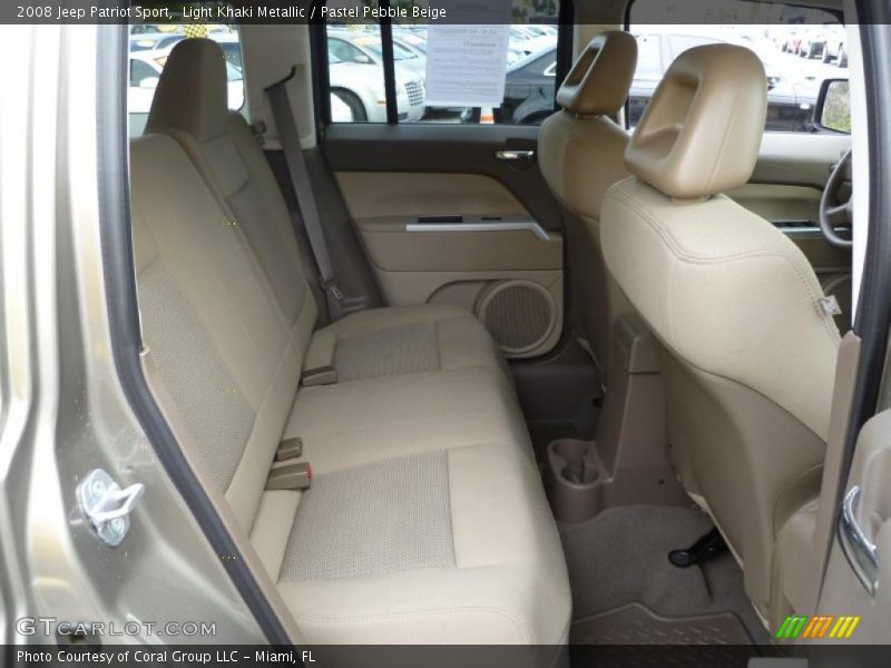  2008 Patriot Sport Pastel Pebble Beige Interior