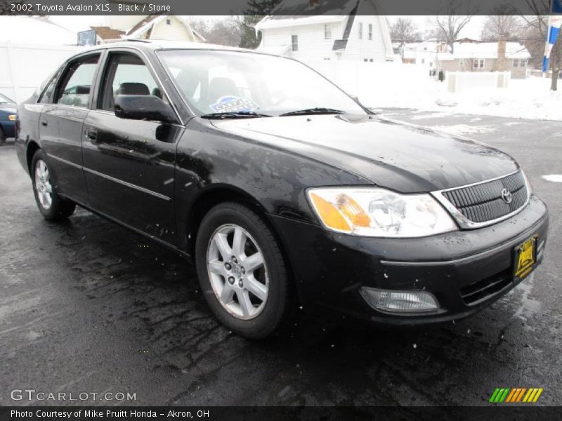 Black / Stone 2002 Toyota Avalon XLS