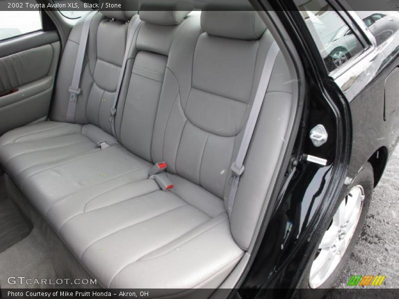 Black / Stone 2002 Toyota Avalon XLS