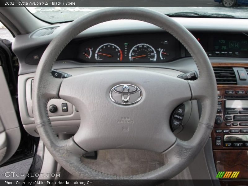 Black / Stone 2002 Toyota Avalon XLS